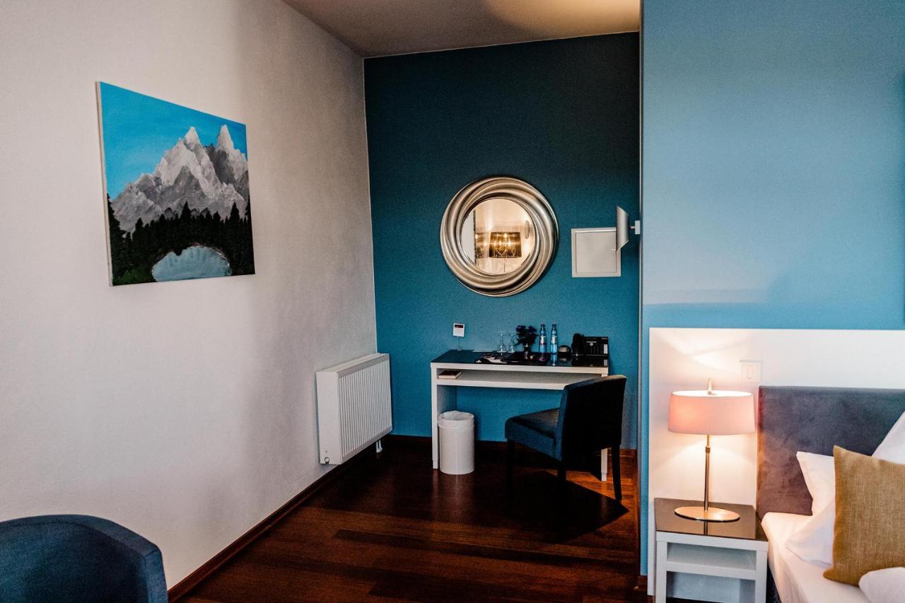Hotel Gut Landscheid Burscheid Eksteriør bilde